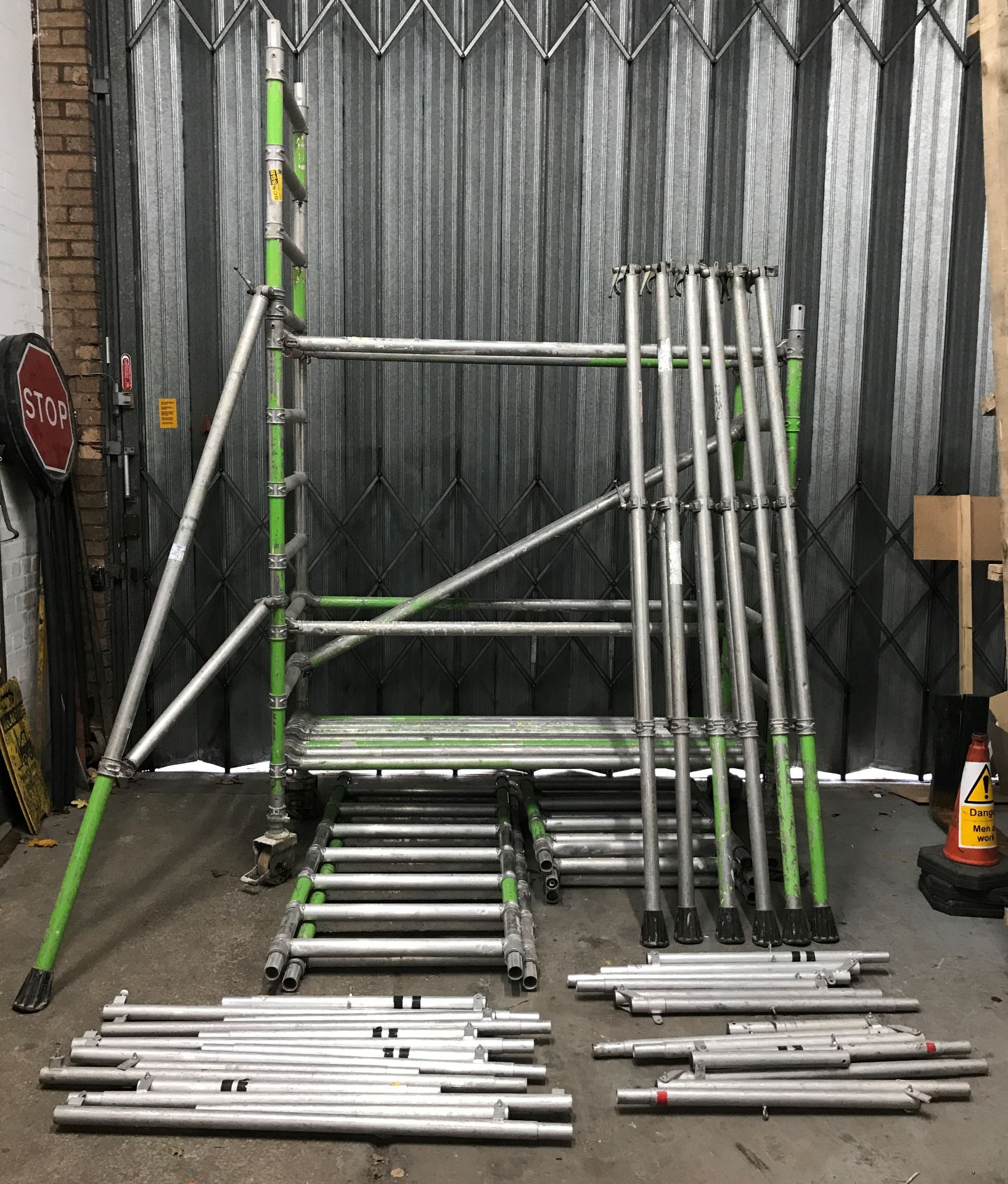 Mobile Extendable Scaffolding Tower