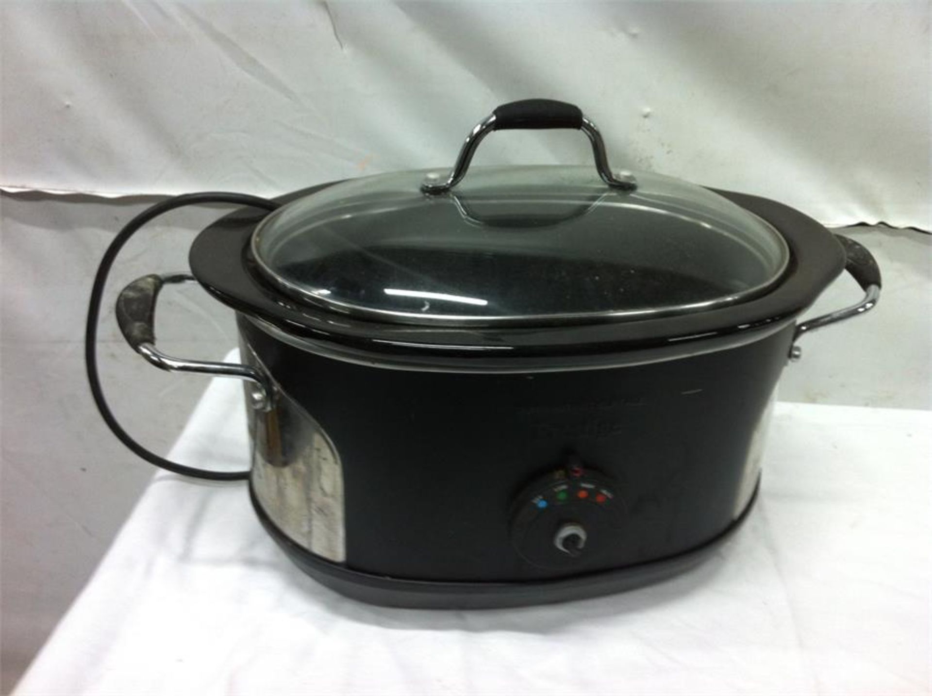 Prestige Slow Cooker and Buffalo Soup Kettle. Used condition