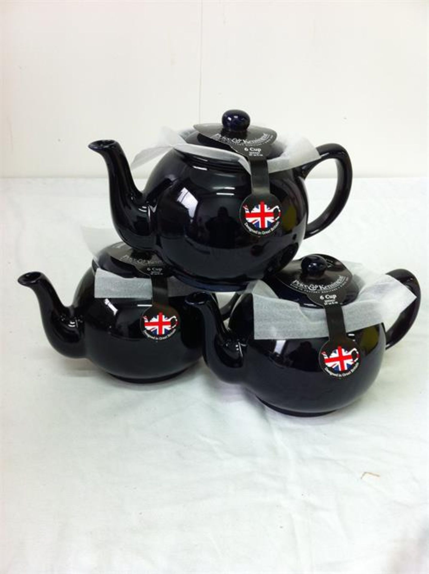 Tea/coffee/sugar caddies - various colours; 3 x large/4 x small teapots, 6 x boxes espresso cups/sau - Image 3 of 5