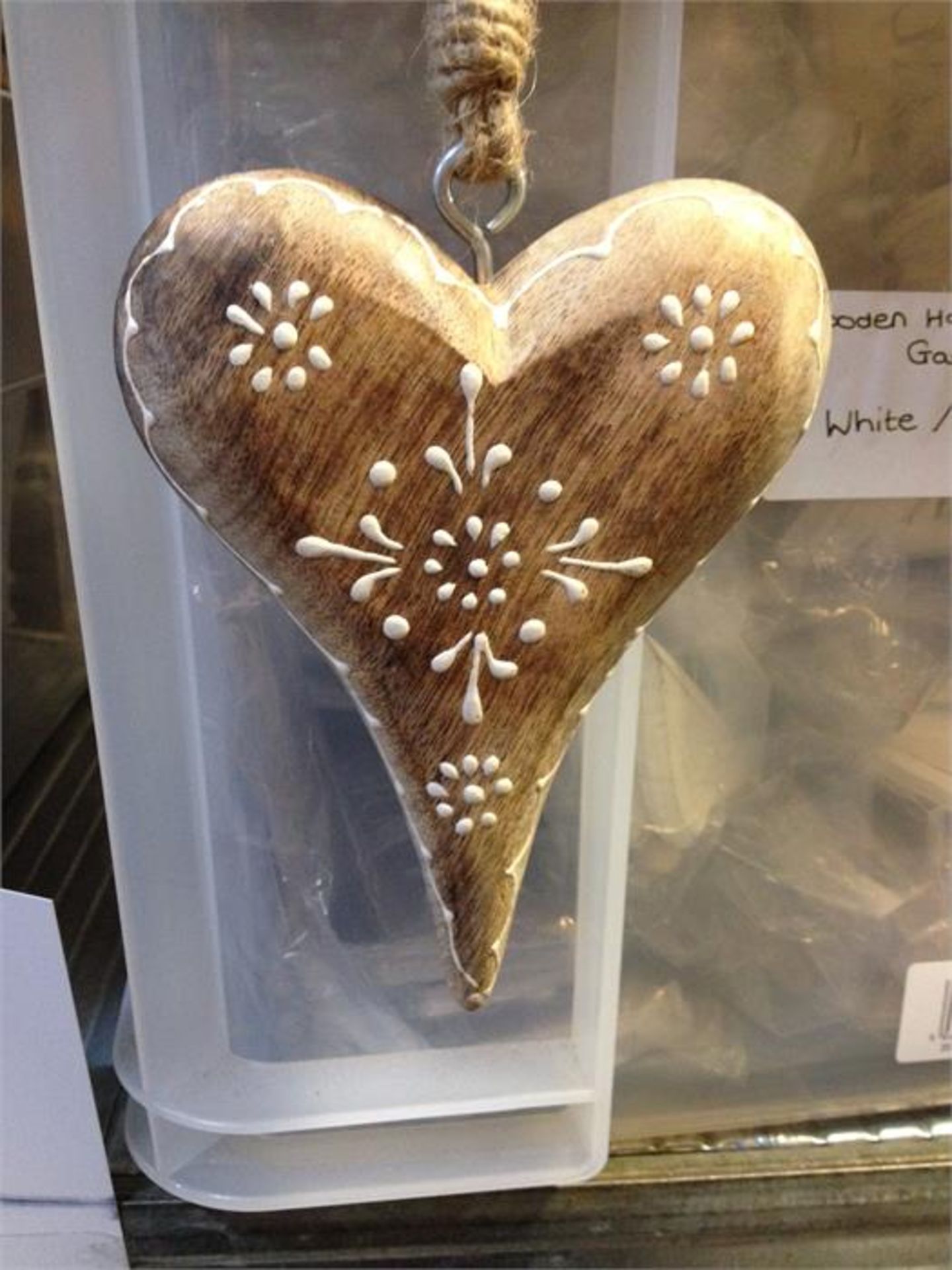 343 X WOODEN HANGING HEARTS RRP £1,836.85 - Image 2 of 4