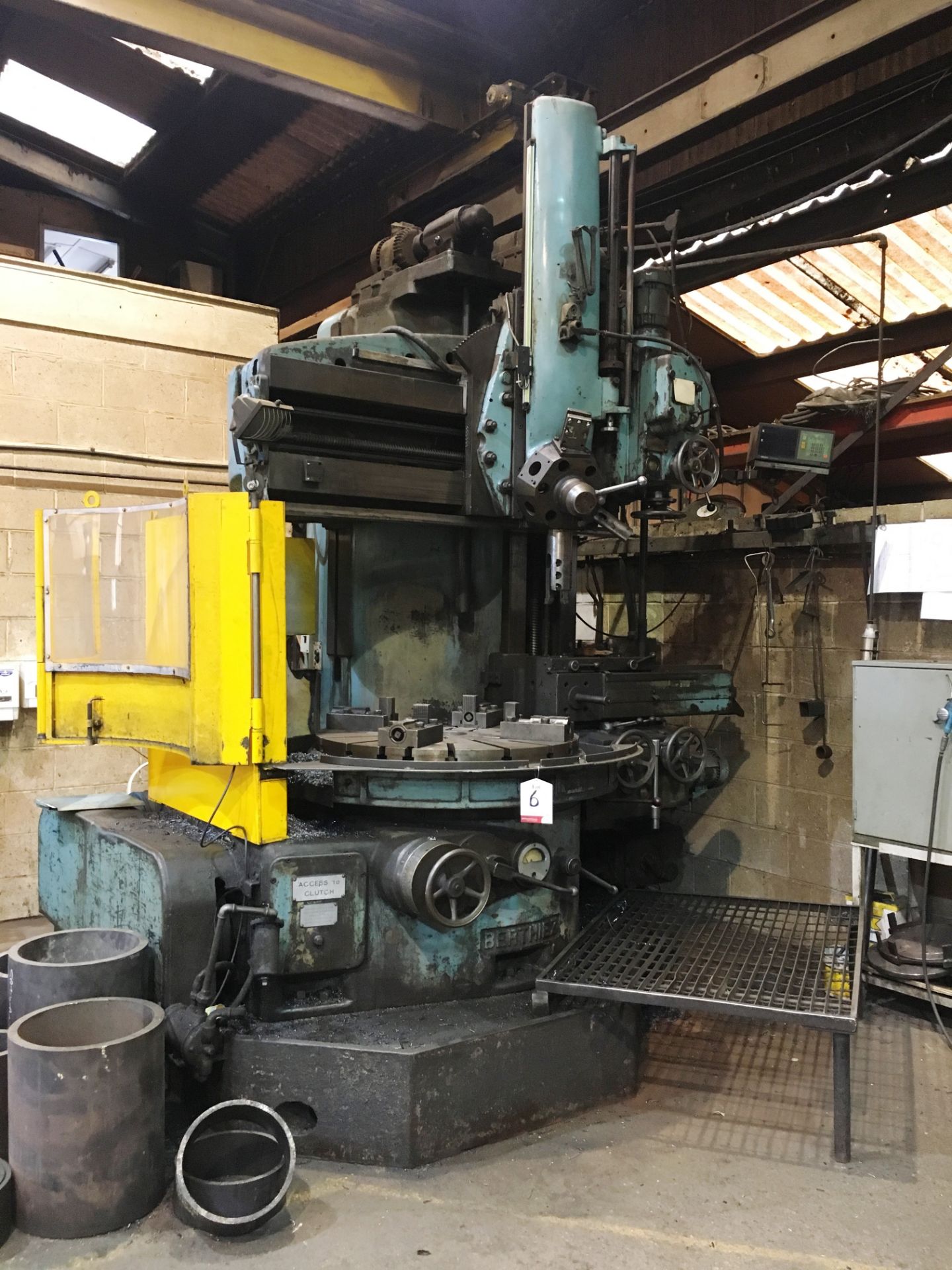 Charles Berthiez IQ 9320/2 Vertical Boring Machine