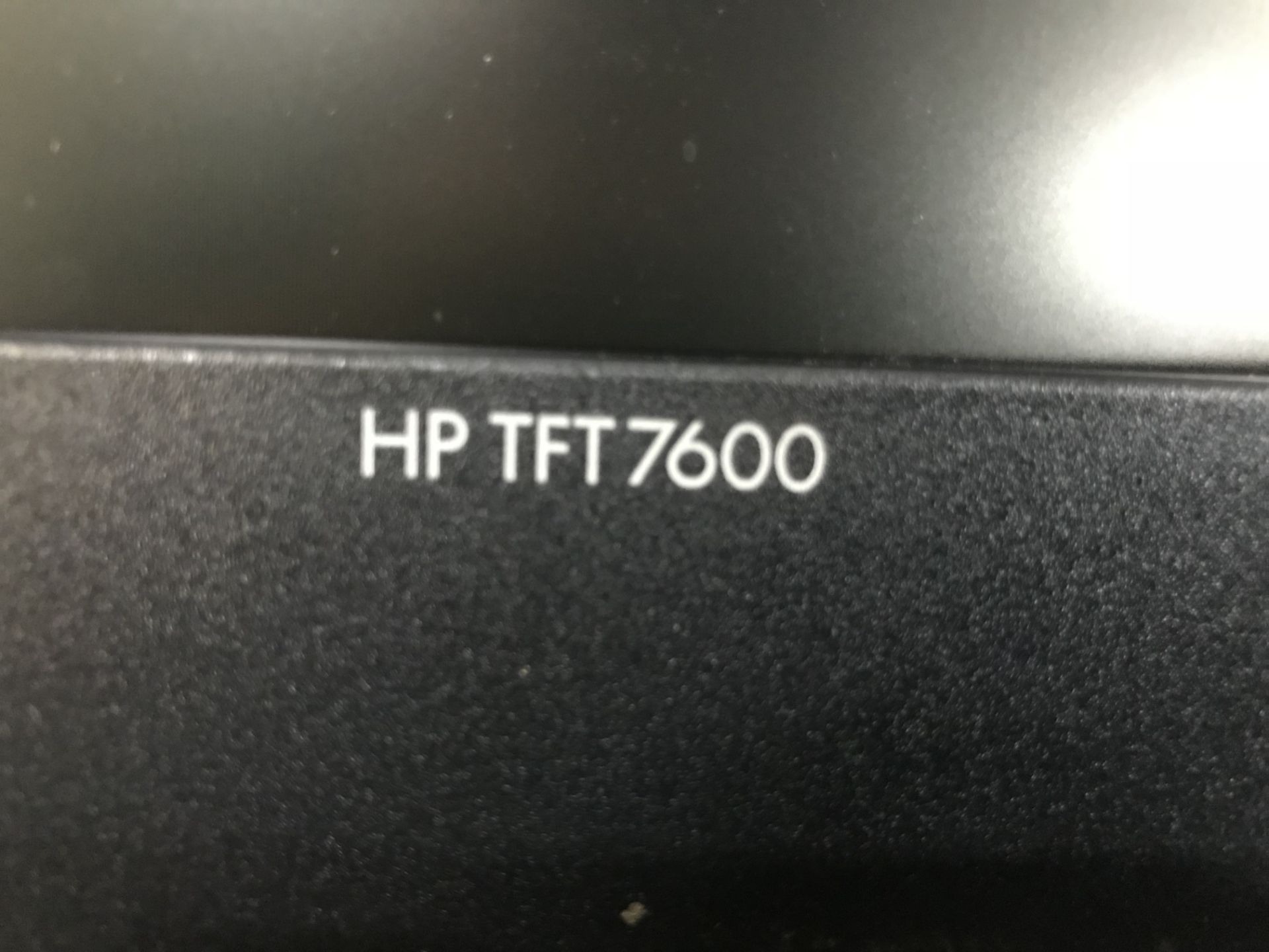 HP Rackmount Keyboard & Monitor - Image 3 of 3