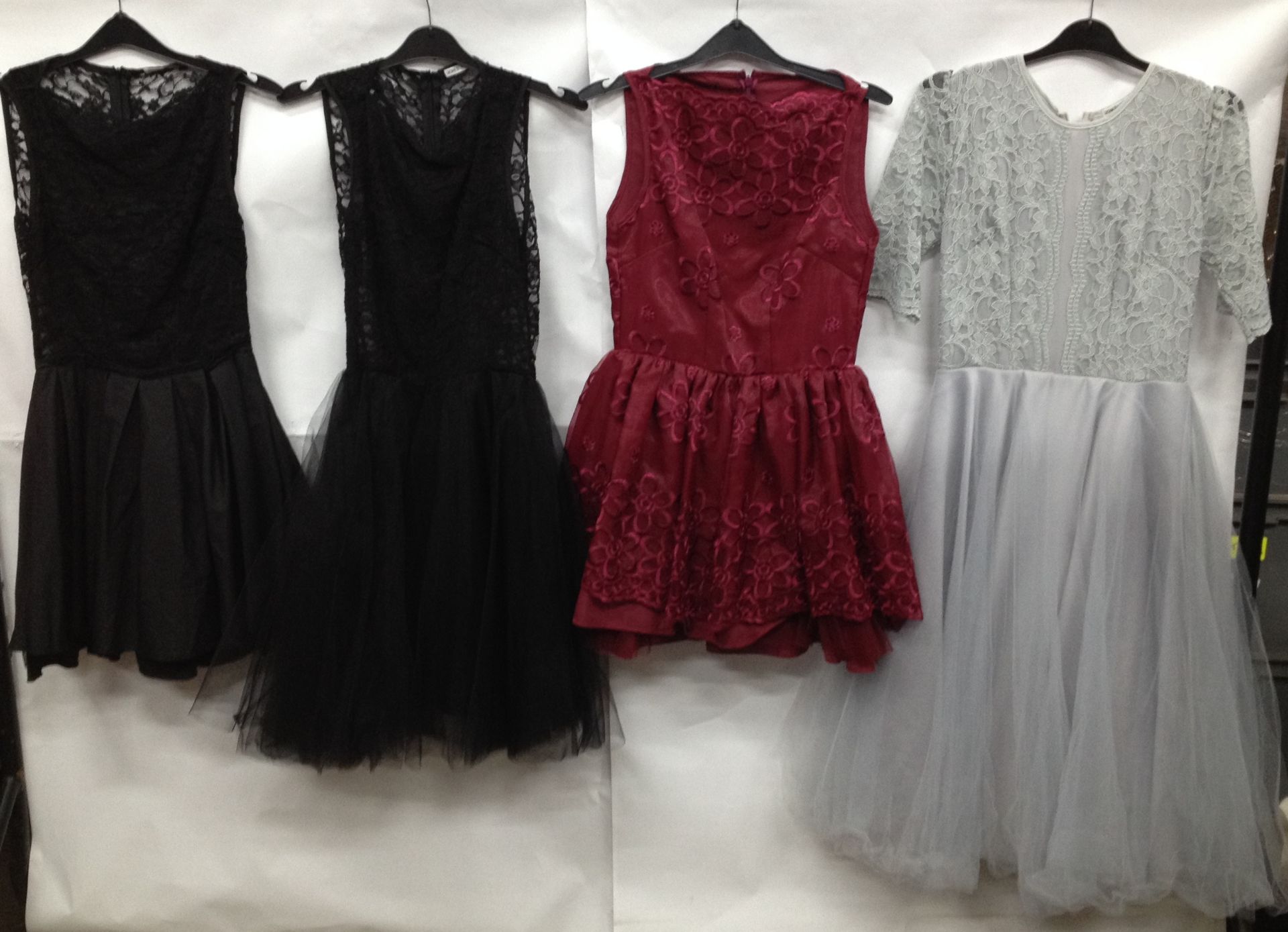 25 x Mixed Style Dresses - Image 3 of 6