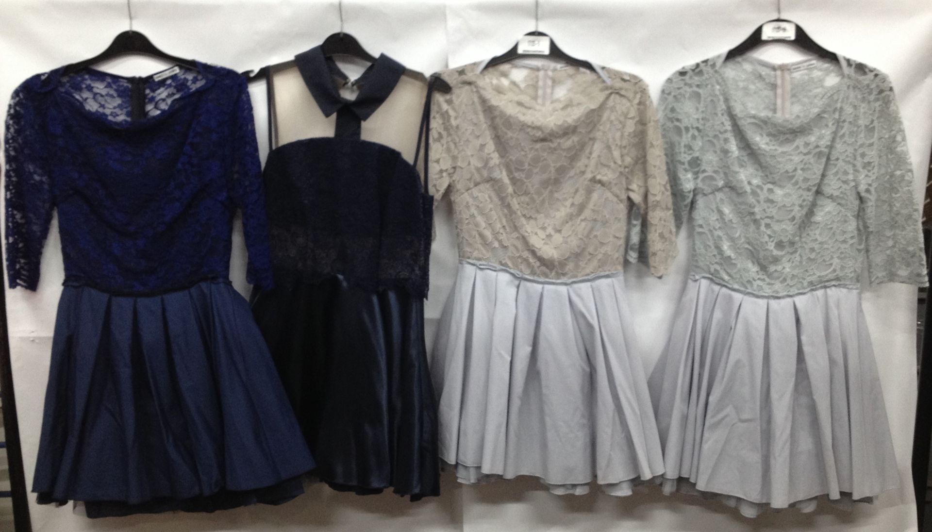 25 x Mixed Style Dresses - Image 4 of 6