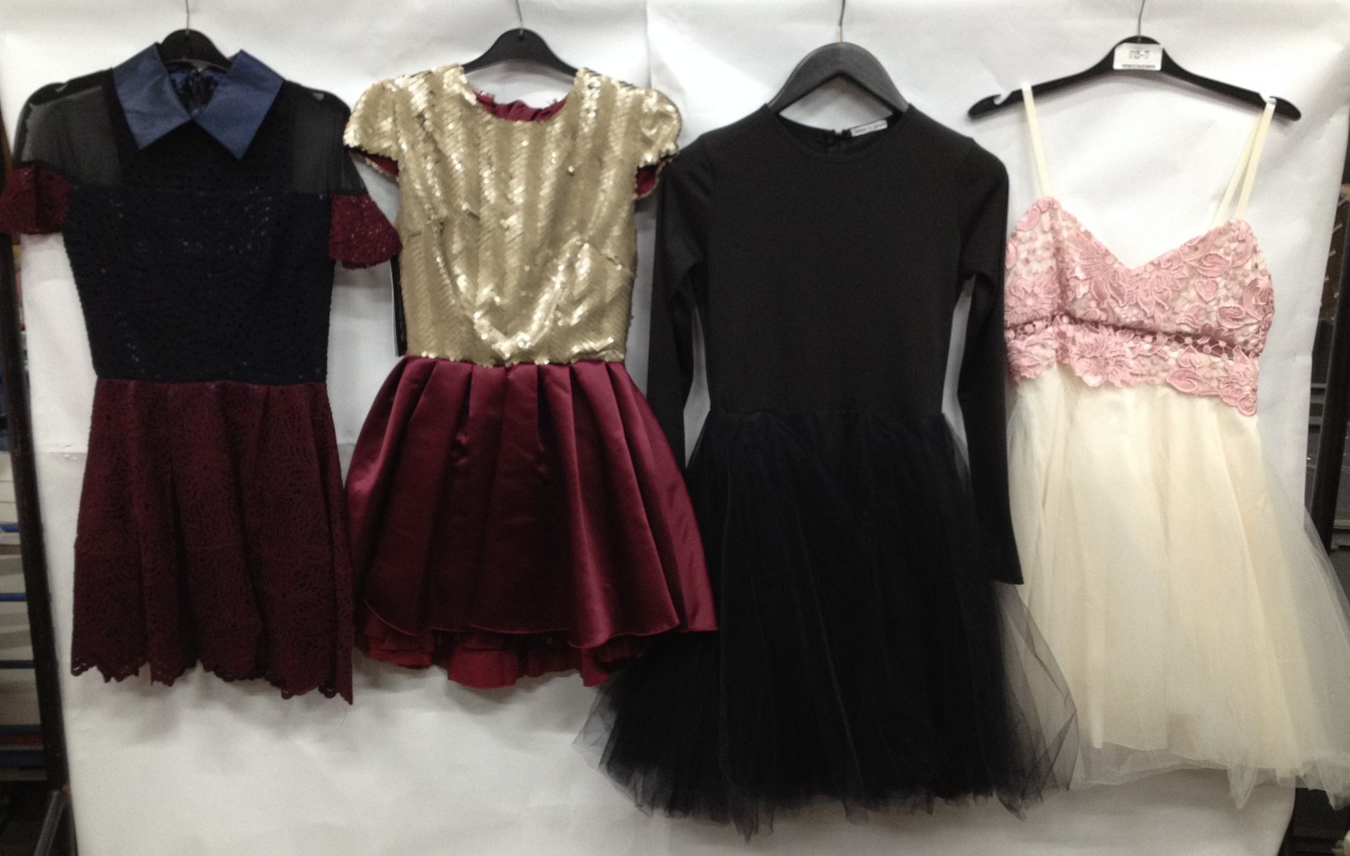 25 x Mixed Style Dresses - Image 2 of 6