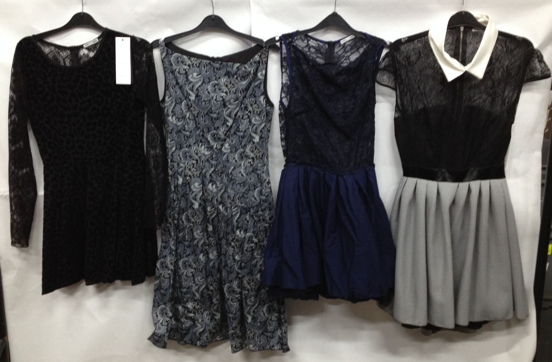 25 x Mixed Style Dresses - Image 2 of 4