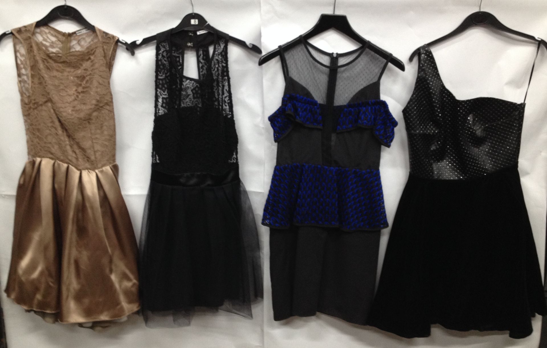 25 x Mixed Style Dresses - Image 2 of 6