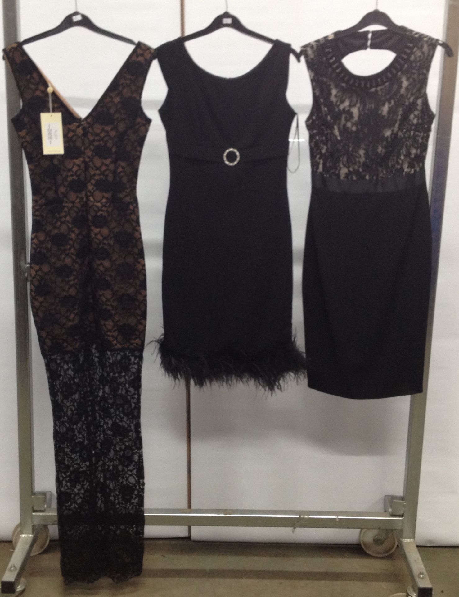 25 x Ladies Dresses - mixed styles - Image 3 of 9