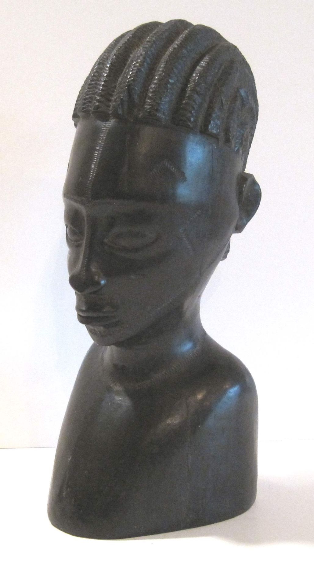 Belle tête africaine en ébène, travail de la fin des années 1930, origine Guinée [...] - Bild 11 aus 18
