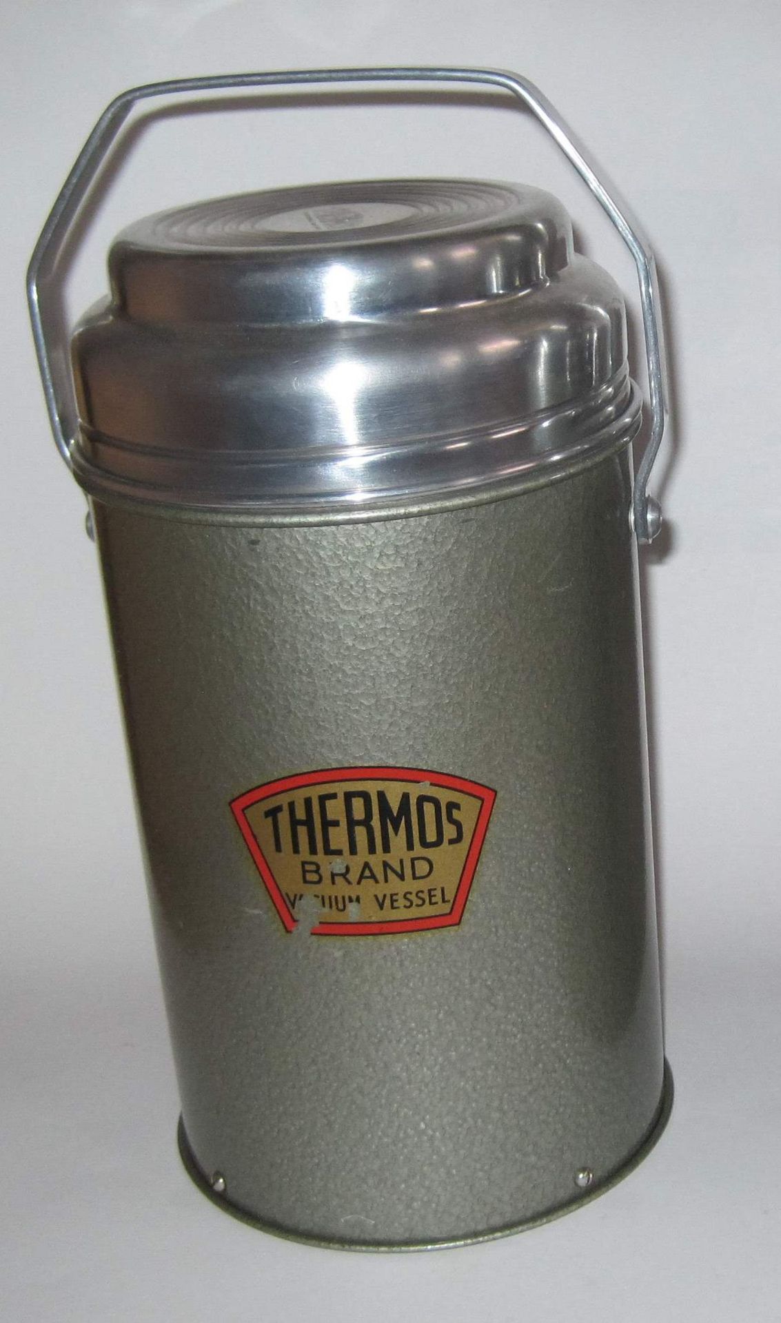 Authentique Thermos des années 50, garniture en polystyrène, couleur vert métal [...] - Bild 4 aus 6