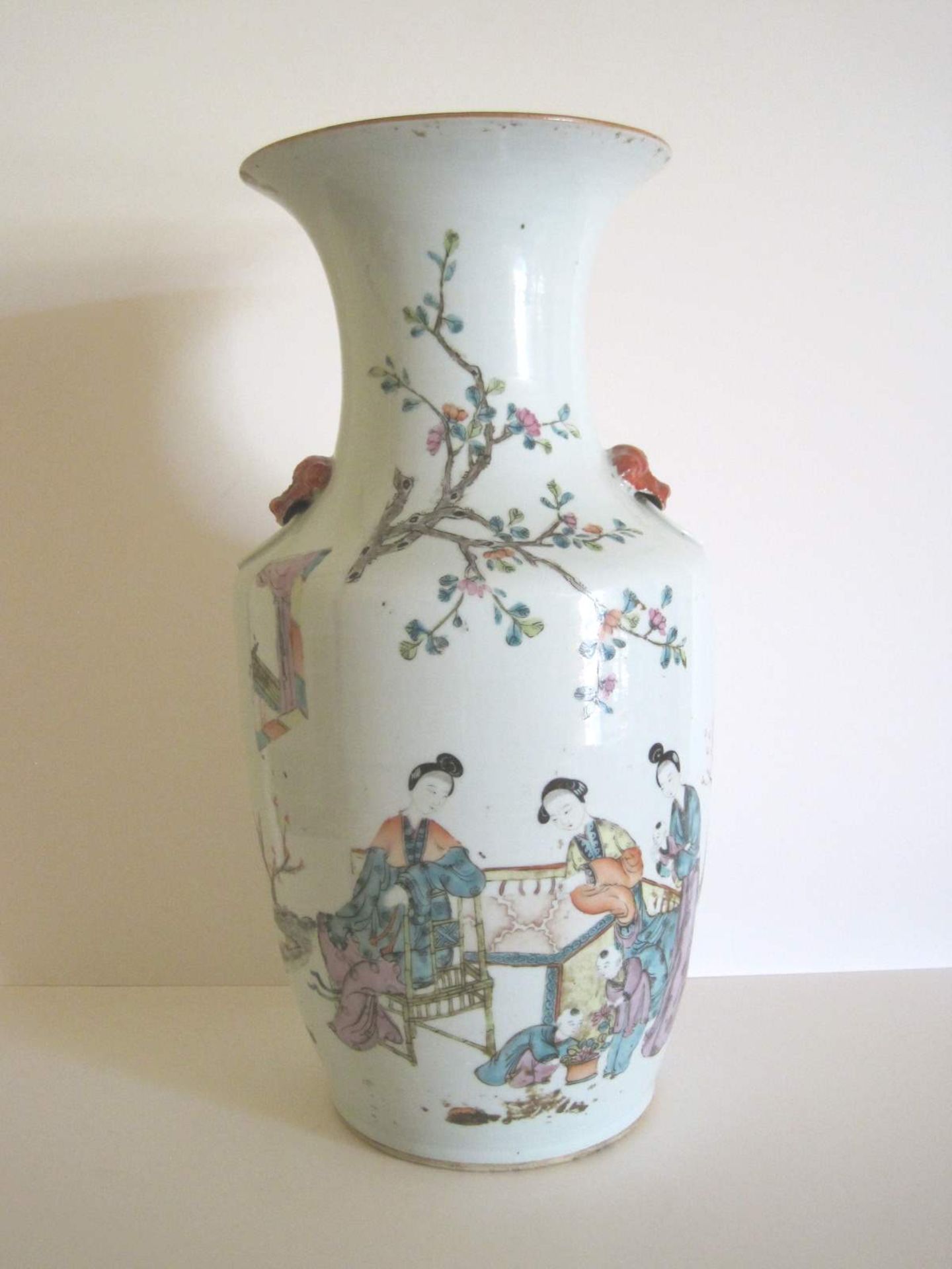 Grand vase Chinois, époque XX, vase maillet en porcelaine émaillée, col évasé [...] - Bild 6 aus 6