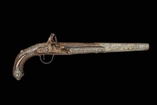 AN OTTOMAN FLINTLOCK KUBUR PISTOL, 18TH CENTURY PISTOLE Origin: Ottoman Empire, may be imported from - Bild 1 aus 3