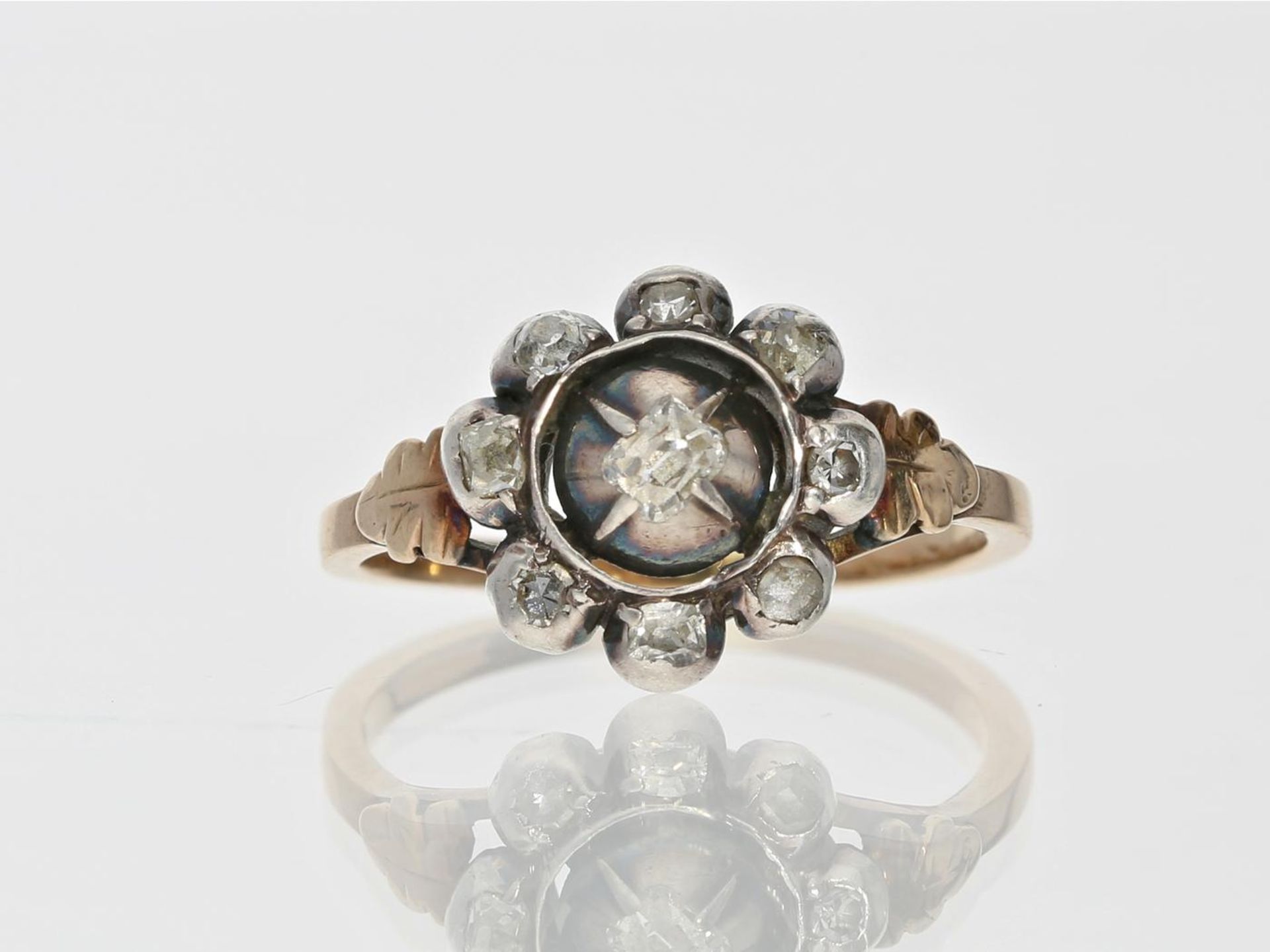 Ring: antiker Diamant-Blütenring, vermutlich um 1880 Ca. Ø17mm, RG54, ca. 2,8g, Schiene 14K Gold,