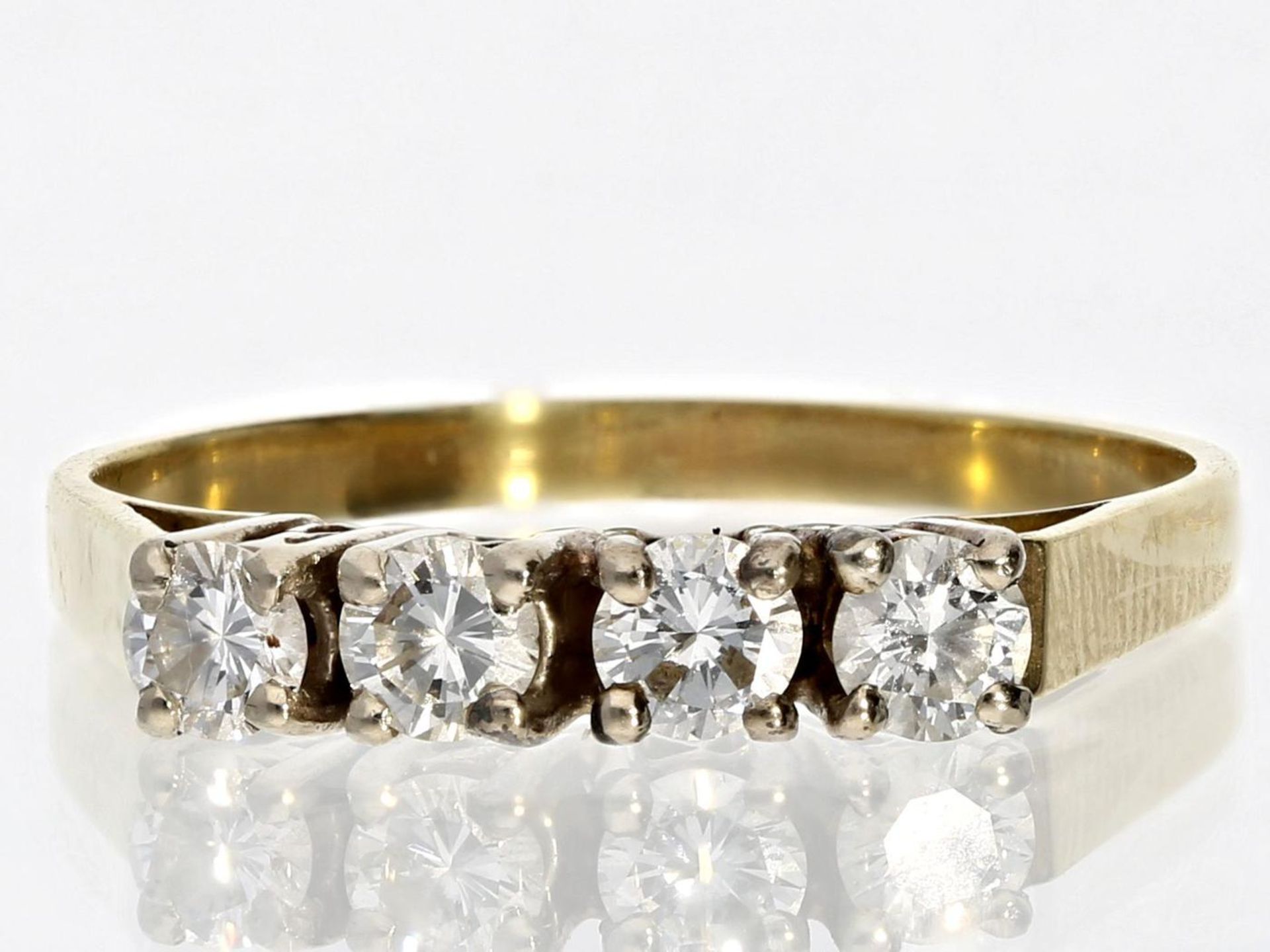 Ring: alter Goldschmiedering mit Brillanten, ca. 0,5ct Ca. Ø18mm, RG57, ca. 2,3g, 14K Gold,