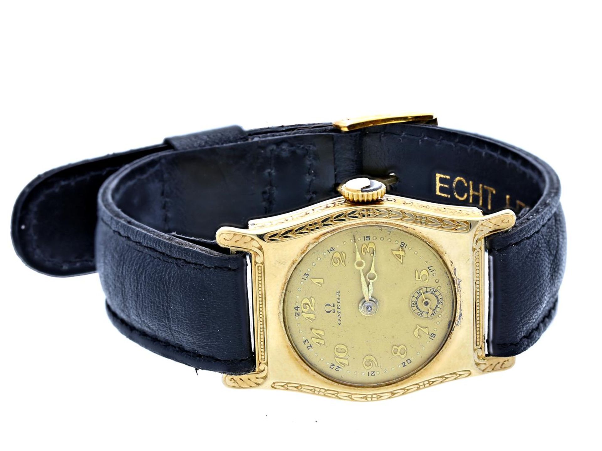 Armbanduhr: außergewöhnlich schöne und ganz frühe Omega Herrenuhr von 1922 Ca. 26 × 28mm, 14K
