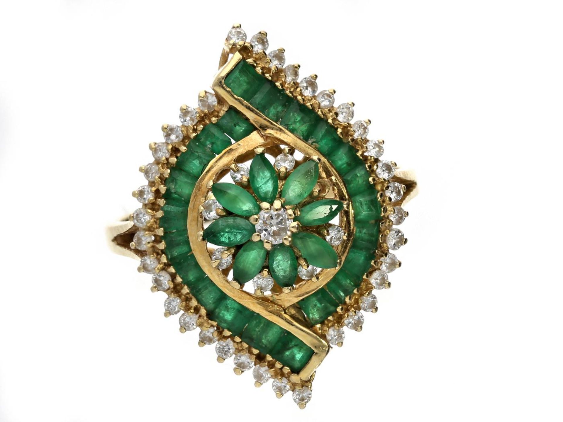 Ring: dekorativer und hochwertiger vintage Goldschmiedering mit Smaragden und Brillanten, gekauft