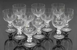 11 Weingläser Clos Vougeot Lalique, Wingen-sur-Moder 1961-2006. Farbloses Glas, formgepresst.