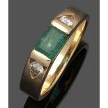 Damensmaragdring A Lady's emerald ring 750er GG, gestemp. 1 Smaragd im rechteckigen Schliff von