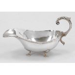 Sauciere /Gravy Boat 925er Silber. Punzen: Herst.-Marke. 925. 12 x 20,5 x 9,5 cm. Gew.: 328 g.