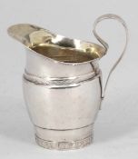 Empire Milchkännchen /Milk Jug Schweden, um 1822. 800er Silber. Punzen: Herst.-Marke, Stadt- und