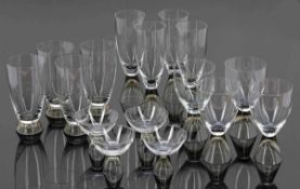 42tlg. Gläserset Fortuna Rosenthal AG, Selb 1957. Farbloses Glas. Fuß aus Rauchglas. Geätzt: R mit