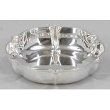 Schale / Bowl 800er Silber. Punzen: Herst.-Marke, 800. D. 12,5 cm. 94 g.