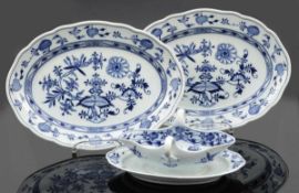 2 ovale Platten und 1 Sauciere Königliche und Staatliche Porzellan Manufaktur, Meissen 1888-