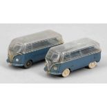 2 Modellautos 2 Model Cars Wohl BRD, 1960er. - "VW Bulli" - Kunststoff. 4 x 10,5 x 4 cm. -