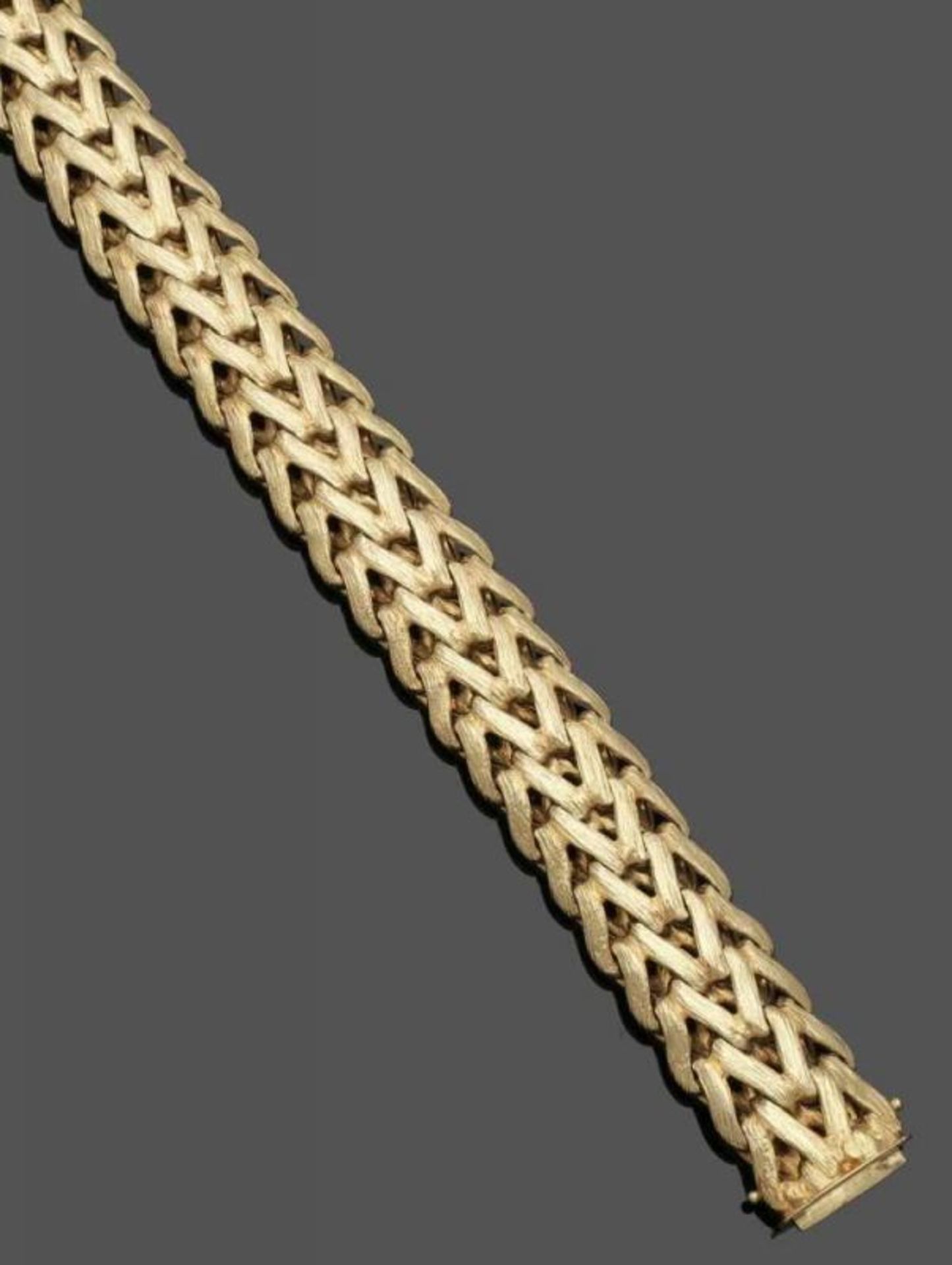 Massives Goldarmband A solid golden bracelet 585er GG, gestemp. L. 20,8 cm. B. 2,2 cm. - Bild 3 aus 4