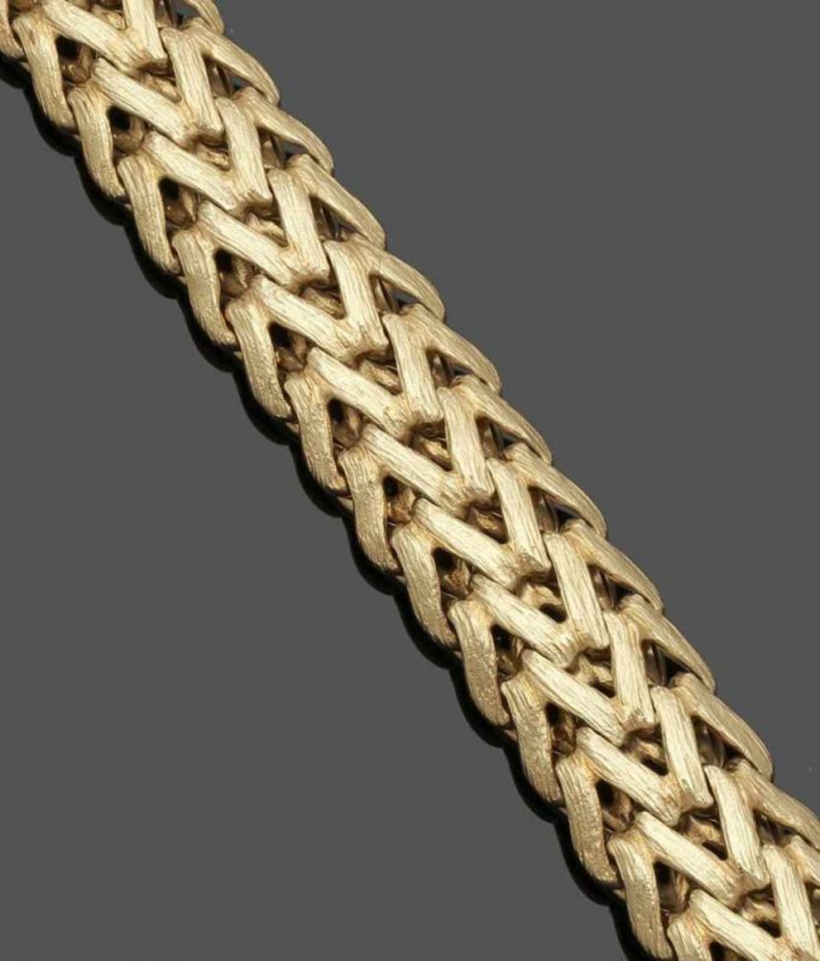 Massives Goldarmband A solid golden bracelet 585er GG, gestemp. L. 20,8 cm. B. 2,2 cm. - Bild 2 aus 4