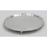 Salver Sheffield/England, um 1925/26. 925er Silber. Punzen: Herst.-Marke, Stadt- und