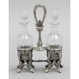 Biedermeier-Menage Deutschland, um 1860. 800er Silber. Glas. Punzen: Herst.-Mark, 800. H. 23,5 cm.
