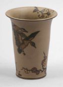 Vase mit Enten und Blumen Hjorth's Terrakottafabrik, Rönne (Bornholm) Ende 19. Jahrhundert. Keramik,