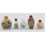 5 Snuffbottles China, um 1900. Glas. Innenglasmalerei. H. bis 7,5 cm.