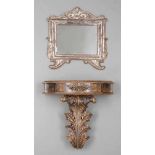 Spiegel mit Konsole im Barock-Stil Italien. Holz, gefasst. Best. 1 Spiegel 52 x 50 cm. 1 Konsole