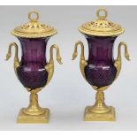 Paar Vasen mit Goldbronzemontierung Wohl Kaiserliche Glasfabrik St. Petersburg, Russland, um 1810/