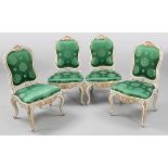 4 Stühle im Barock-Stil 19. Jh. Holz, gefasst. 42/93 x 54 x 48 cm. Best. Reich verziert mit