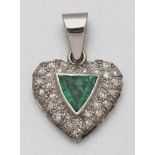 Herz-Anhänger mit einem Smaragd und Diamanten 585er GG, gestemp. 1 schöner Smaragd im trigonalen