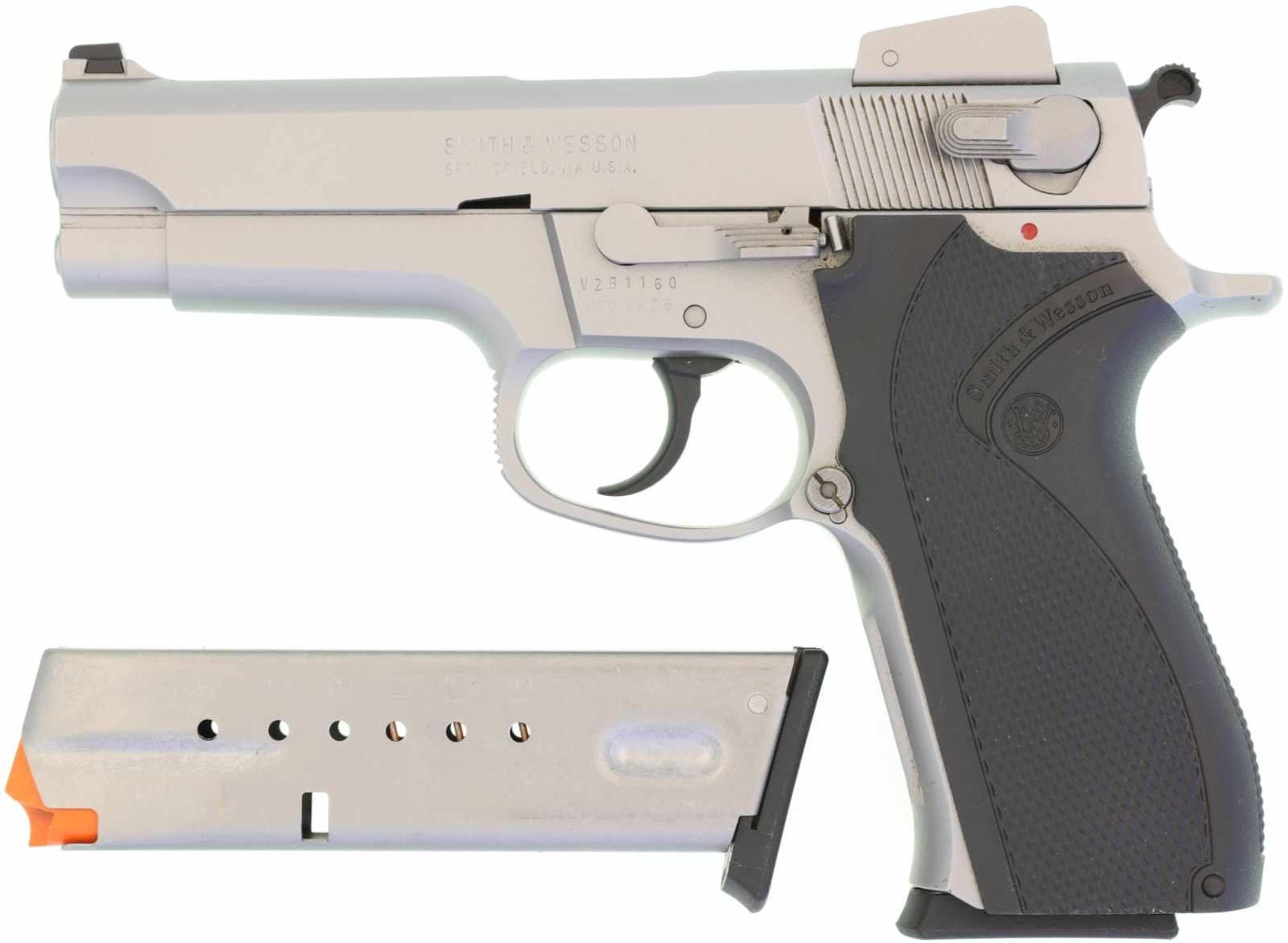 Pistole, S&W Mod. 5906, Kal. 99mm@ Ganzstahlgriffstück aus Stainless-Steel, DA-Abzug, zweireihiges