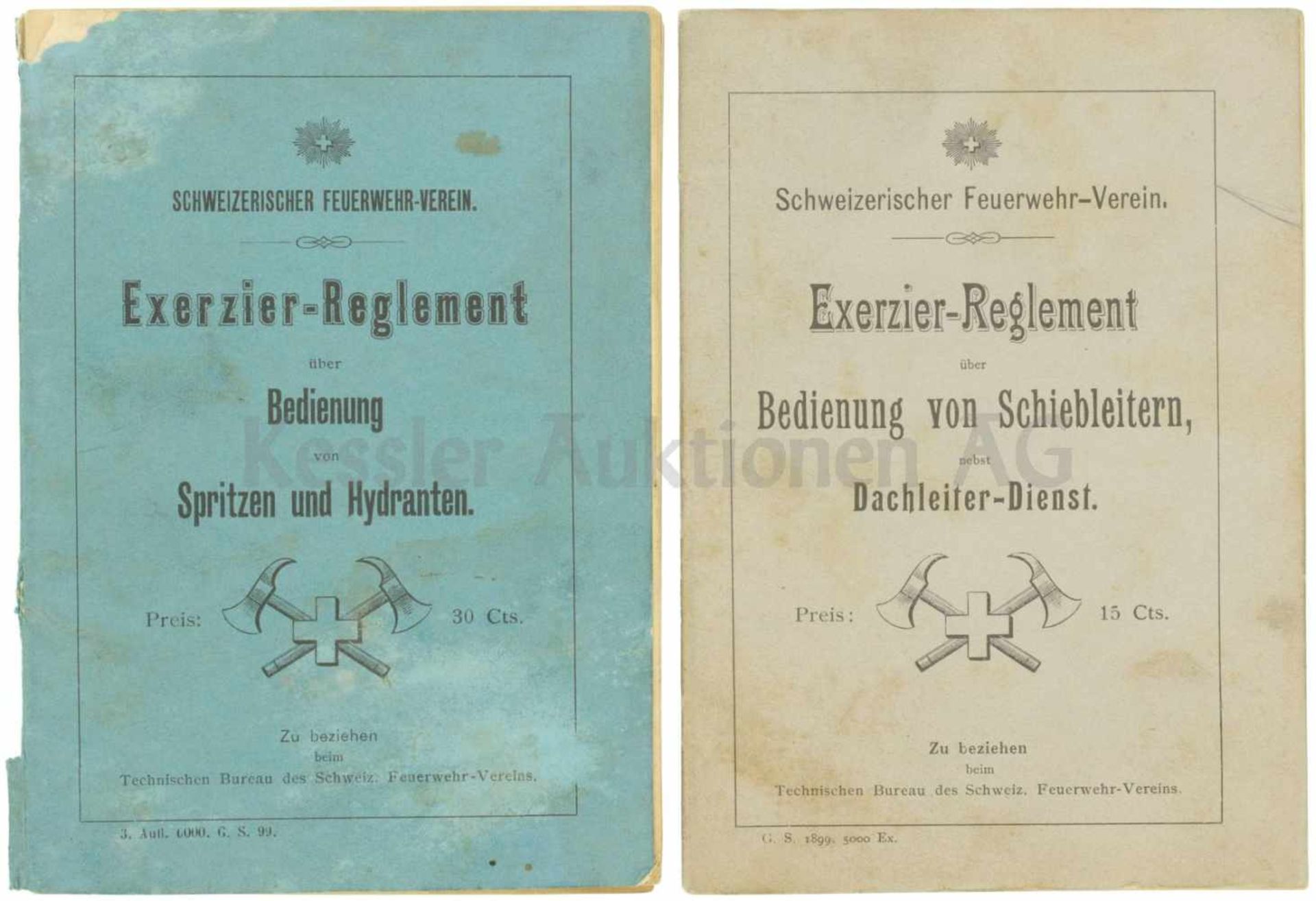Konvolut von 2 Exerzierreglementen der Feuerwehr 1. "Bedienung von Spritzen und Hydranten". 2. "