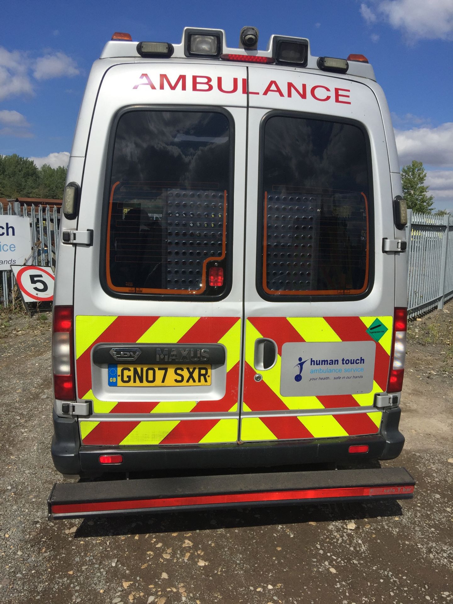 LDV Maxus reg GN07 SXR patient transfer vehicle, rear lift ramp, 248,648 miles, fitted as shown in - Image 3 of 8