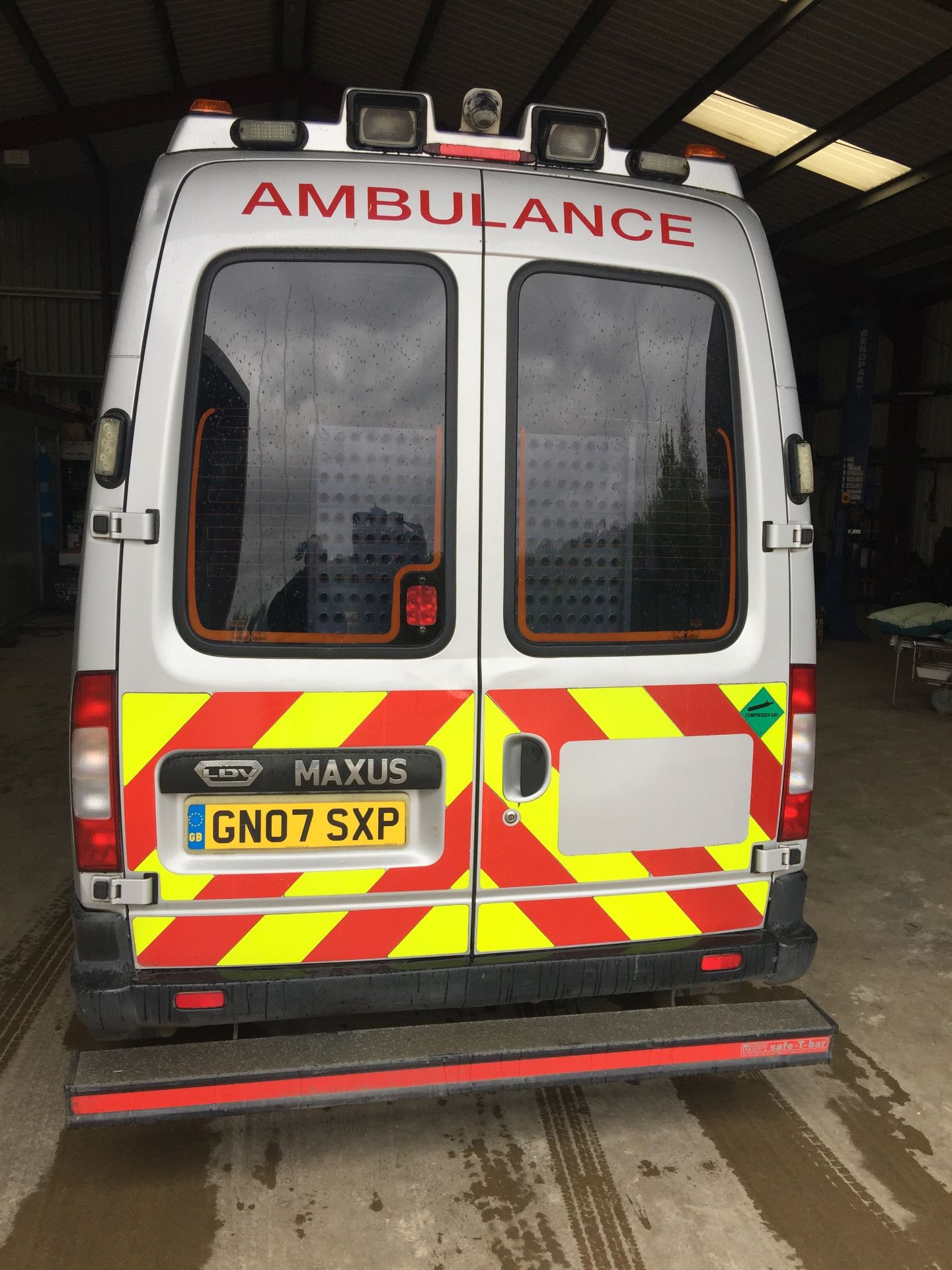 LDV Maxus standard body patient transfer ambulance Registration No GN07 SXP, 271,000 recorded miles, - Image 8 of 8