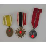 3 Auszeichnungen, sog. 3.Reich, Winterschlacht im Osten, Kriegsverdienstkreuz, Für Arbeit zum