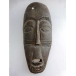Maske der Amba oder Mvuba, DR Kongo, Holz, l. 30cm