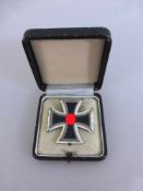 Eisernes Kreuz I. Klasse, sog. 3.Reich, Nadel gestempelt "L15", magnetisch, mit Etui