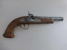 Pistole, Belgien 19.Jh., Achtkantlauf, Holzschaft, l. 30cm