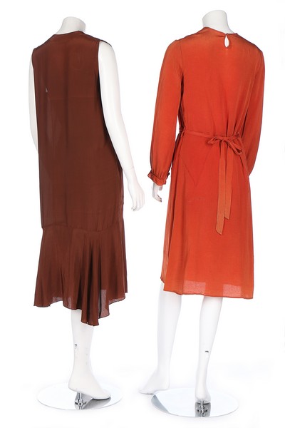 A group of mainly daywear in autumnal shades, 1930s, five ensembles, - Image 7 of 8