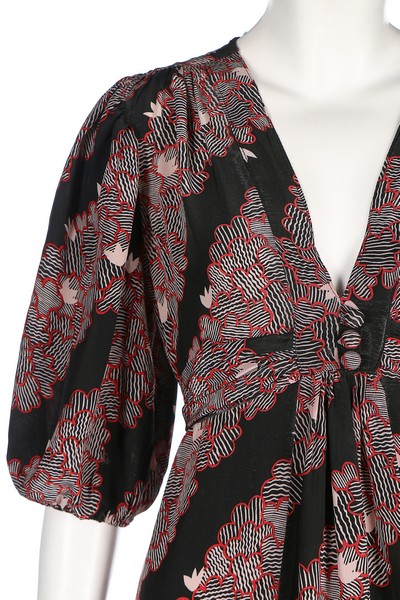 An Ossie Clark/Celia Birtwell for Radley printed rayon dress, mid 1970s, printed satin label, - Image 5 of 8