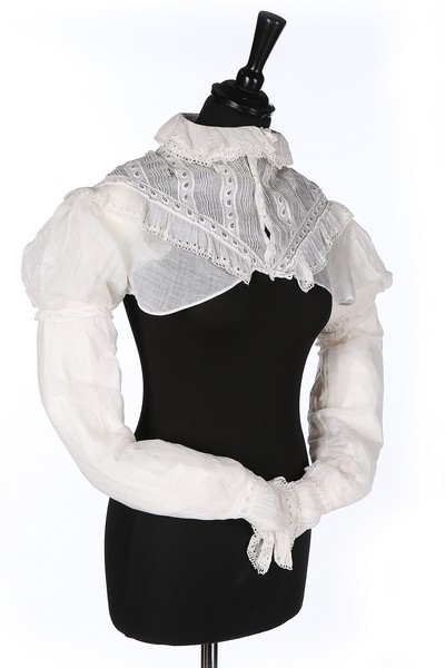 A whiteworked muslin spencer bodice, 1810-20, empire-line with frilled cutwork collar, - Image 3 of 8