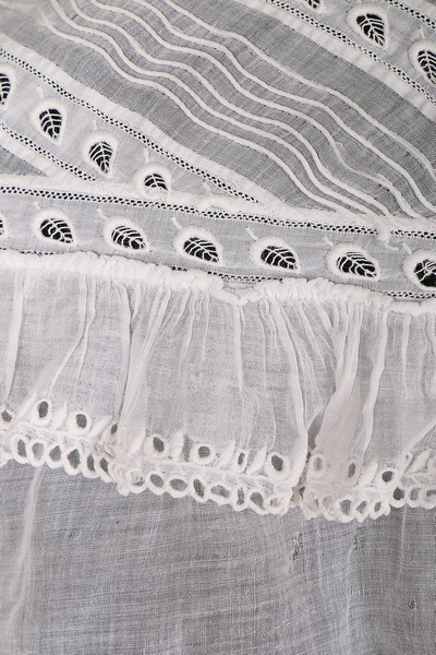 A whiteworked muslin spencer bodice, 1810-20, empire-line with frilled cutwork collar, - Image 6 of 8